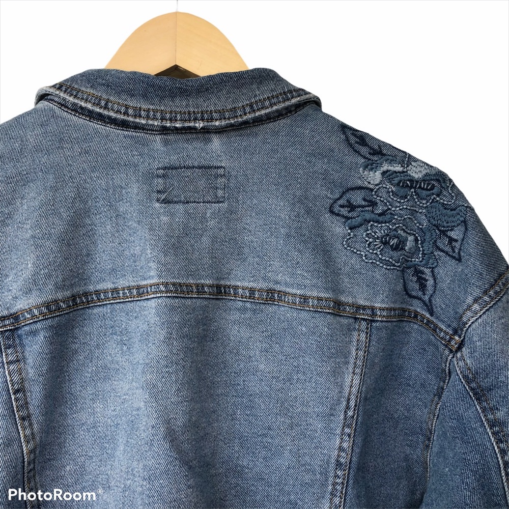 Universal Thread XL denim jacket floral embroidery - Picture 7 of 7